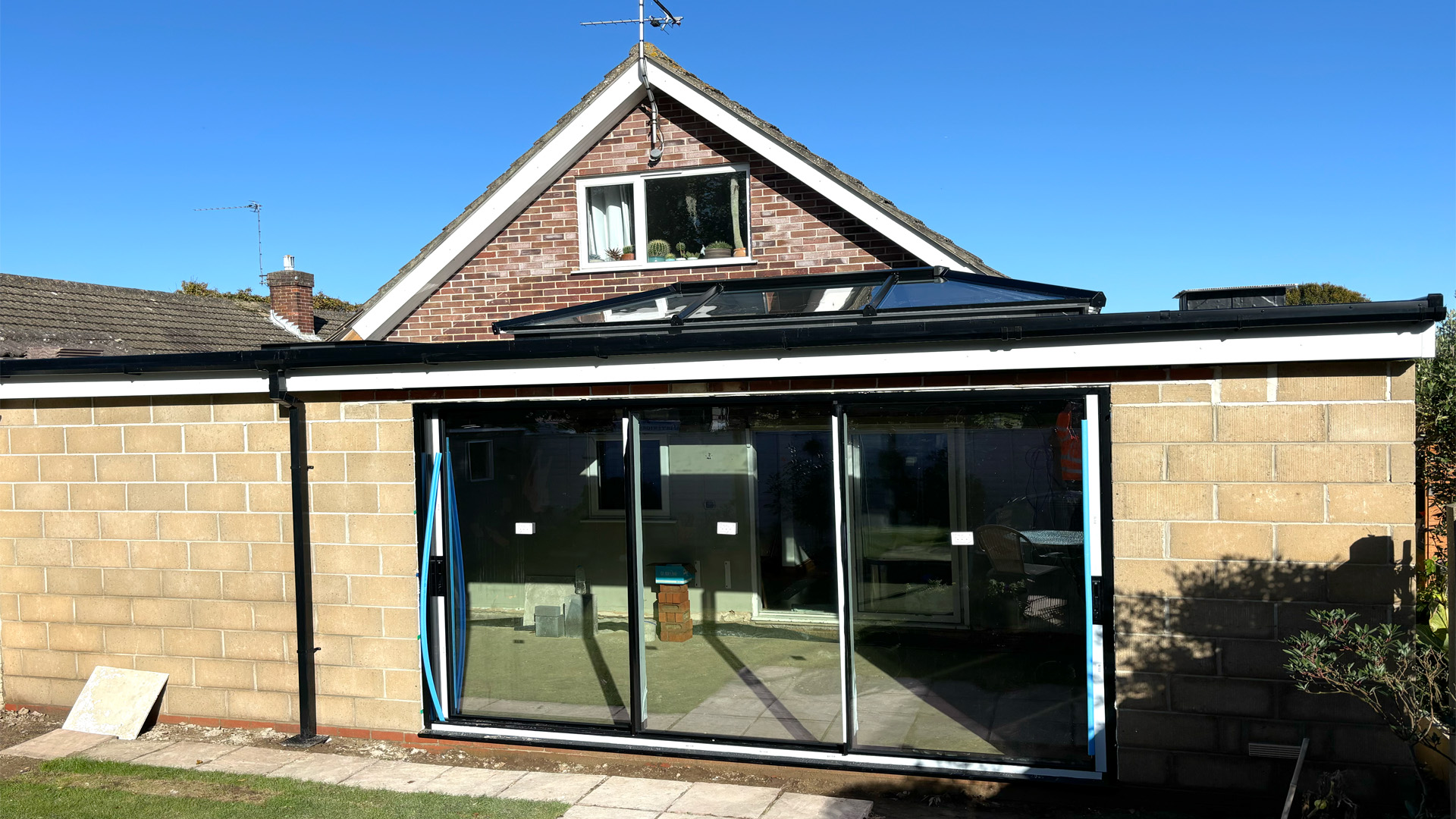 Sliding doors and warm roof system